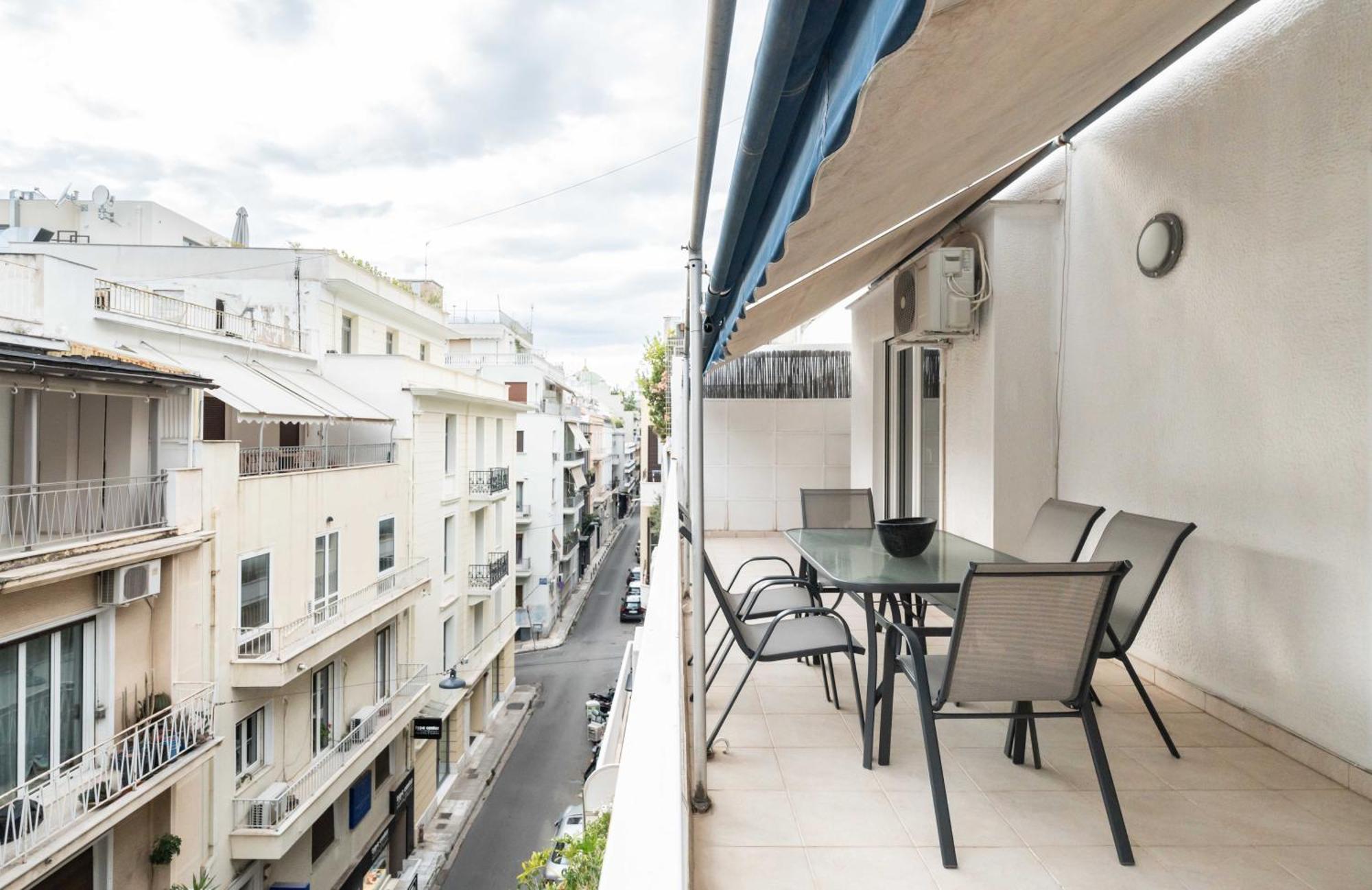 Yestayhomes Two Bedroom Tsakalof Appartement