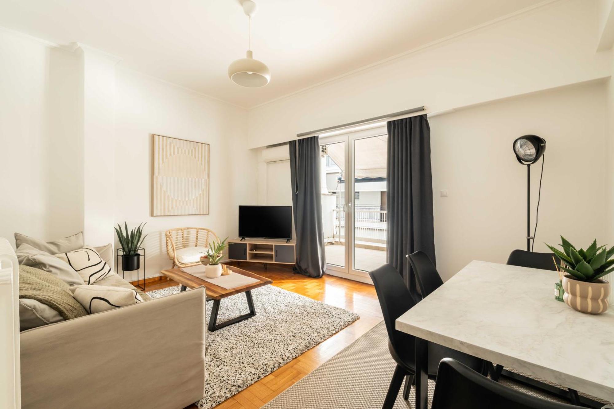Yestayhomes Two Bedroom Tsakalof * Athene